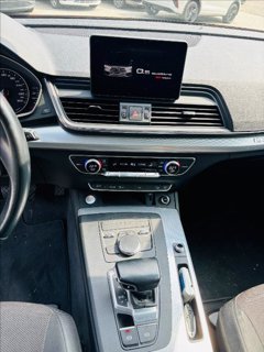 AUDI Q5 40 TDI quattro S tronic Business