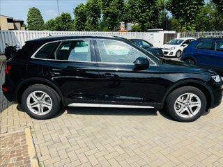 AUDI Q5 40 TDI quattro S tronic Business