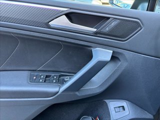 VOLKSWAGEN Tiguan 2.0 TDI 150 CV SCR DSG R-Line