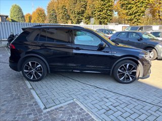VOLKSWAGEN Tiguan 2.0 TDI 150 CV SCR DSG R-Line