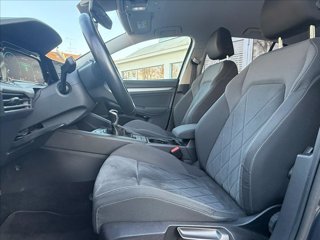 VOLKSWAGEN Golf 1.0 TSI EVO Life