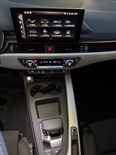 AUDI A4 Avant 40 TFSI S tronic S line edition