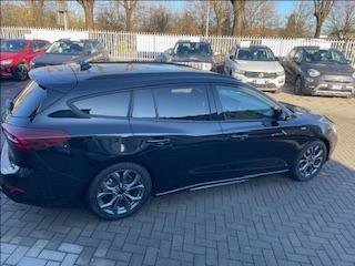 FORD Focus 1.0 EcoBoost Hybrid 155 CV Powershift SW ST-line